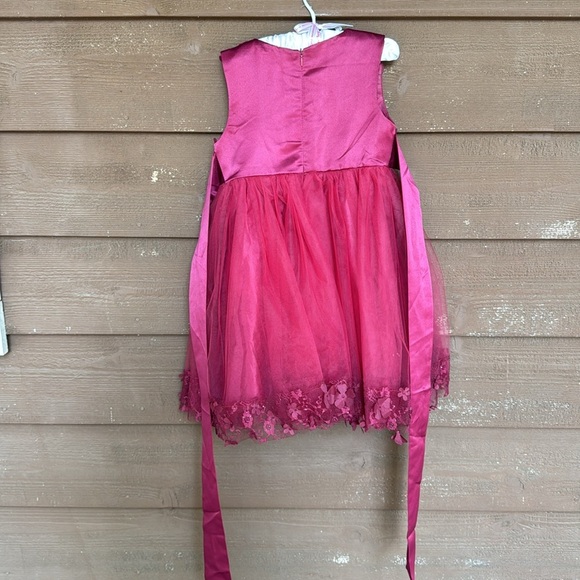 Elegant Burgundy Girls Dress with Bow size 4 - Picture 2 of 4